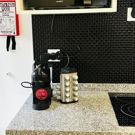 Refugio Carapita, Local Em *