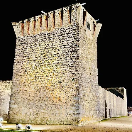 Refugio Carapita, Local Em * 오우렘