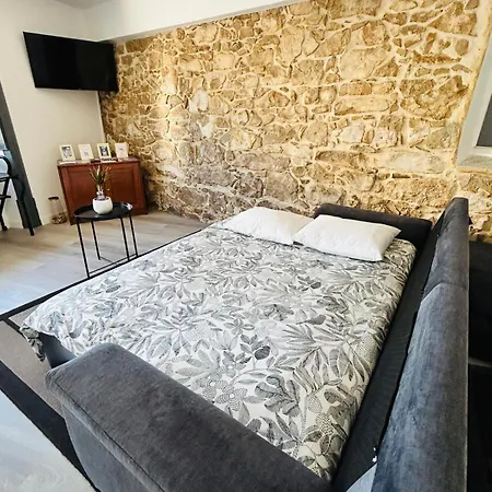 Refugio Carapita, Local Em * 오우렘