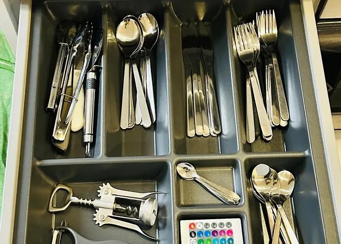 Refúgio Carapita, Local Em *