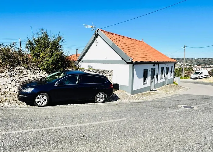 Refúgio Carapita, Local Em * Ourém